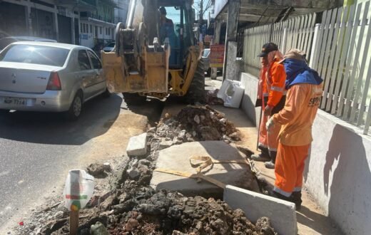 Prefeitura-de-Manaus-desobstrui-caixa-coletora-e-reforca-drenagem-na-avenida-Oscar-Borel-4
